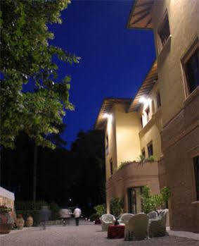 Villa Enea بيرودجا المظهر الخارجي الصورة